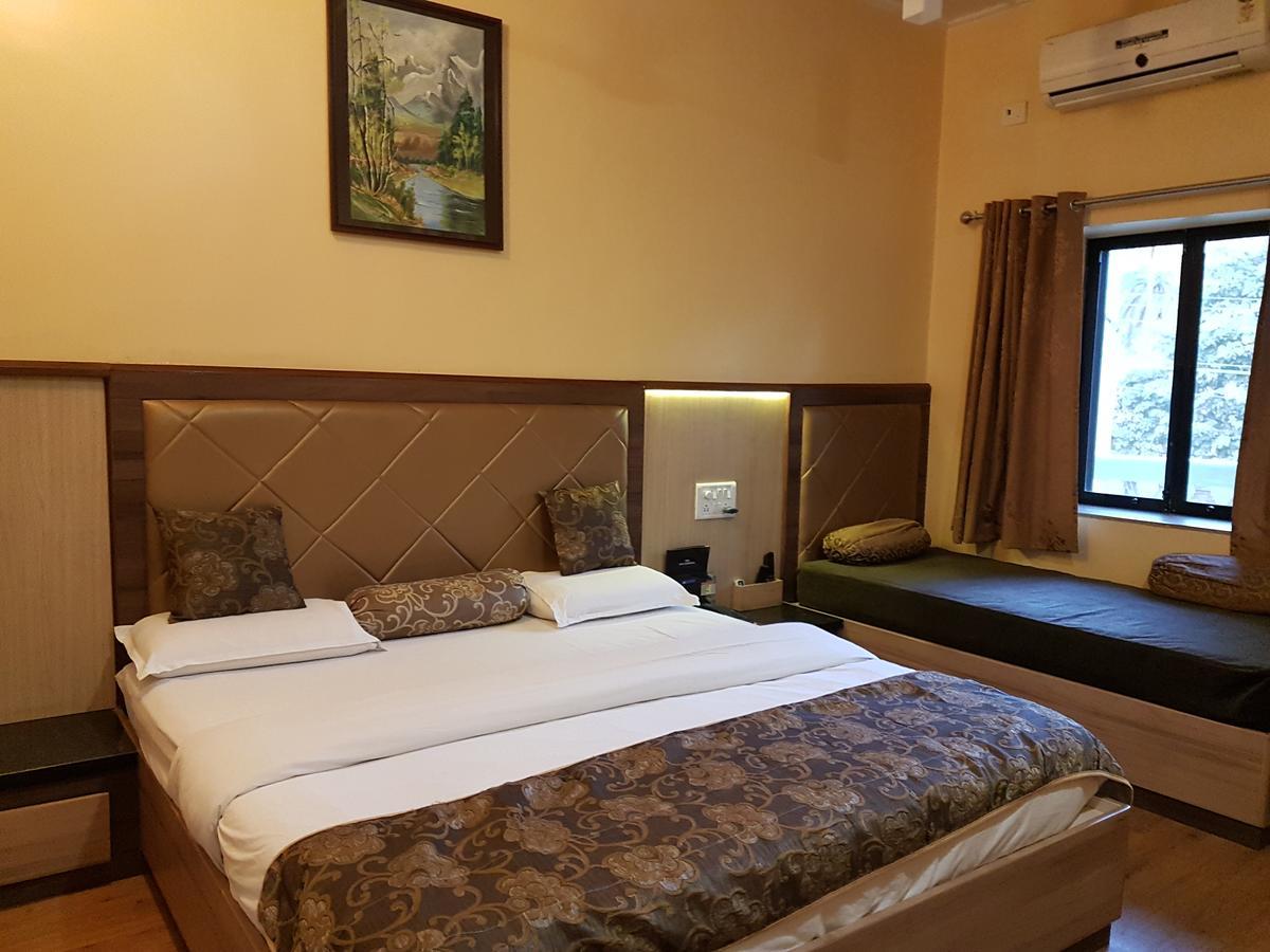 Hotel Savera Palace Mount Abu Εξωτερικό φωτογραφία