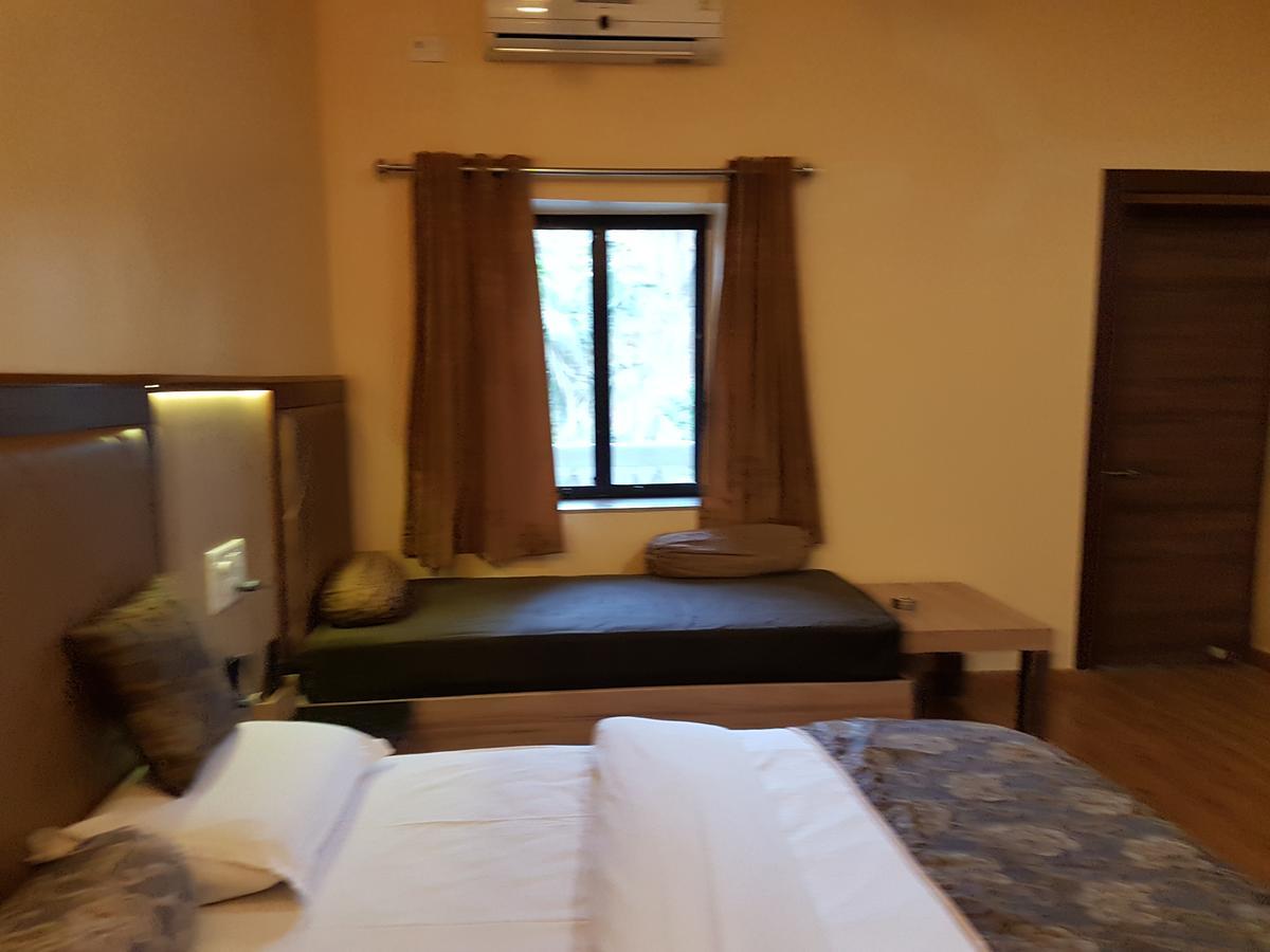 Hotel Savera Palace Mount Abu Εξωτερικό φωτογραφία
