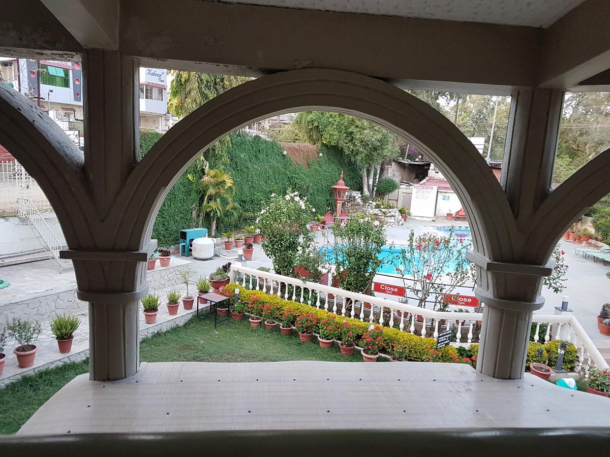 Hotel Savera Palace Mount Abu Εξωτερικό φωτογραφία