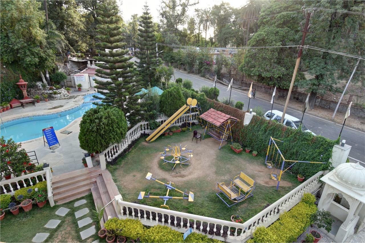 Hotel Savera Palace Mount Abu Εξωτερικό φωτογραφία